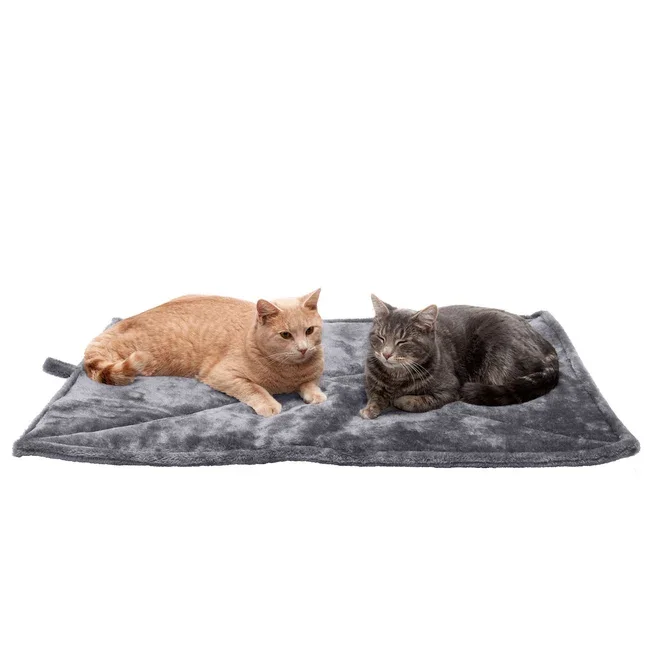 FurHaven ThermaNAP Self-Warming Pet Bed Matの商品画像